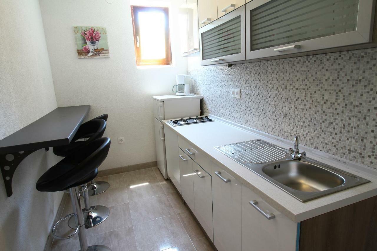 Apartments Pipi Пакоштане Экстерьер фото